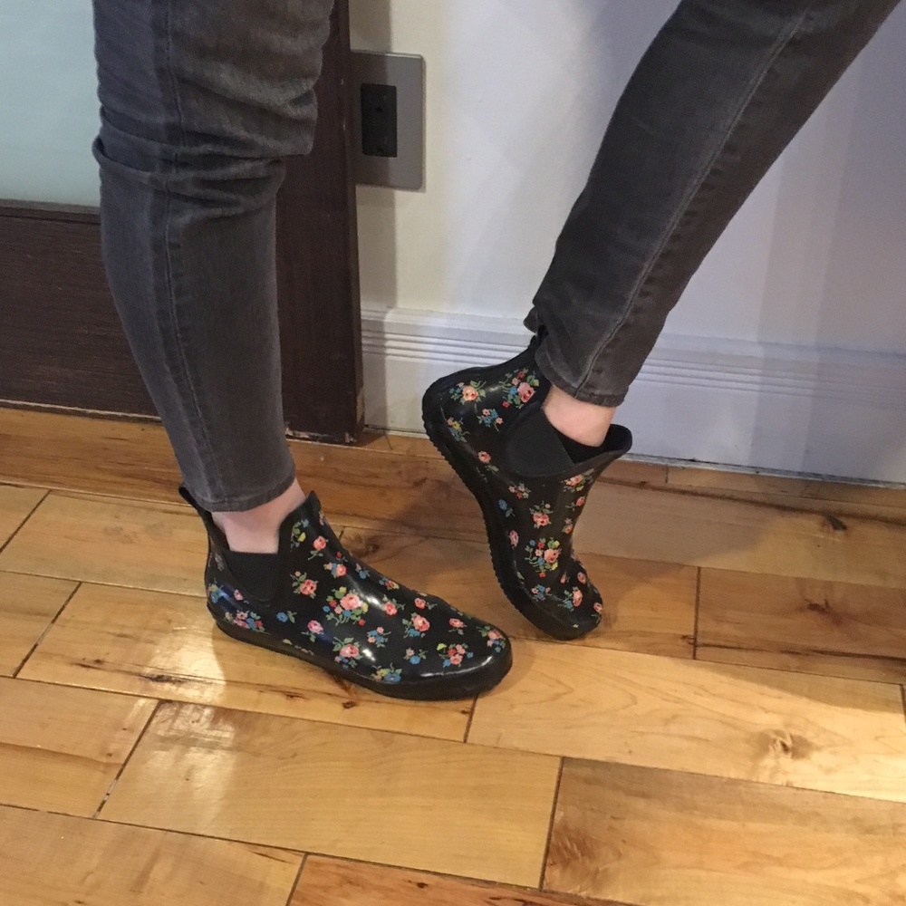 Charming Floral Rain Boots